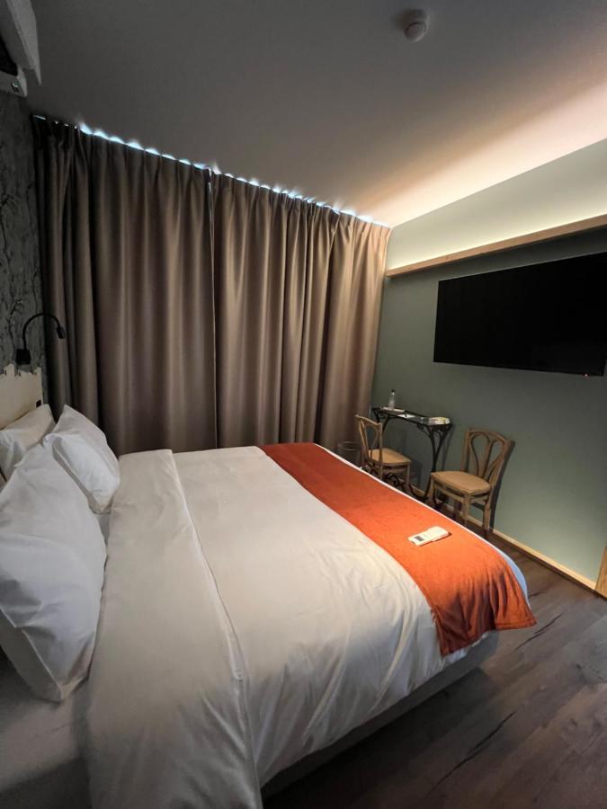 Hotel Maison Demelenne Hotton Bagian luar foto